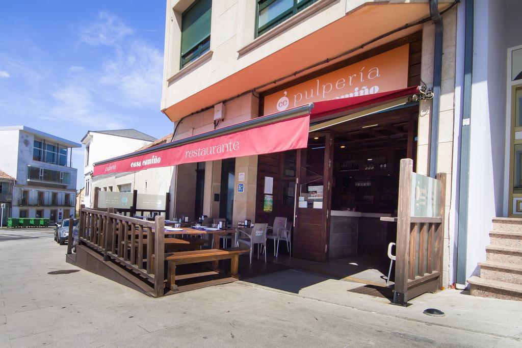 פאלאס דה ריי Pension Restaurante Casa Camino מראה חיצוני תמונה